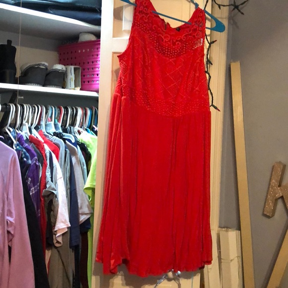 Homecoming Dress - Picture 1 of 3